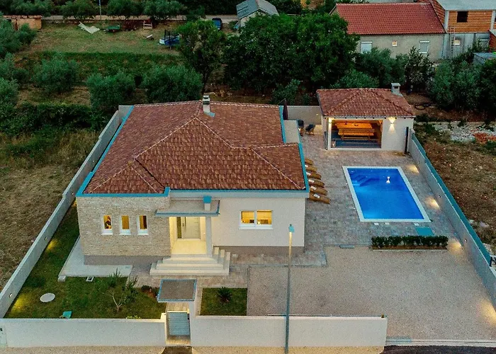 וילה Dora Zadarvillas Murvica (Policnik)