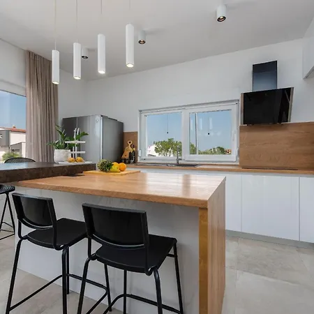 Dora Zadarvillas Villa