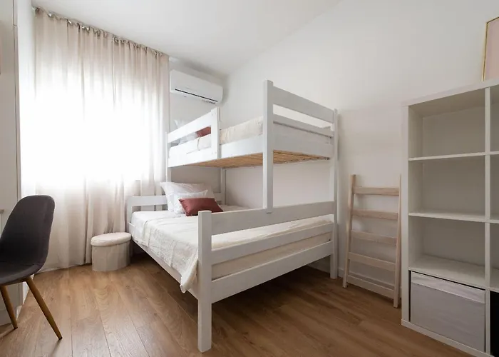 Dora Zadarvillas Vila Murvica (Policnik)