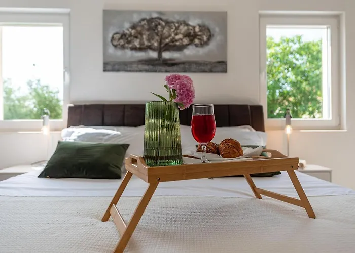 Dora Zadarvillas Murvica (Policnik)