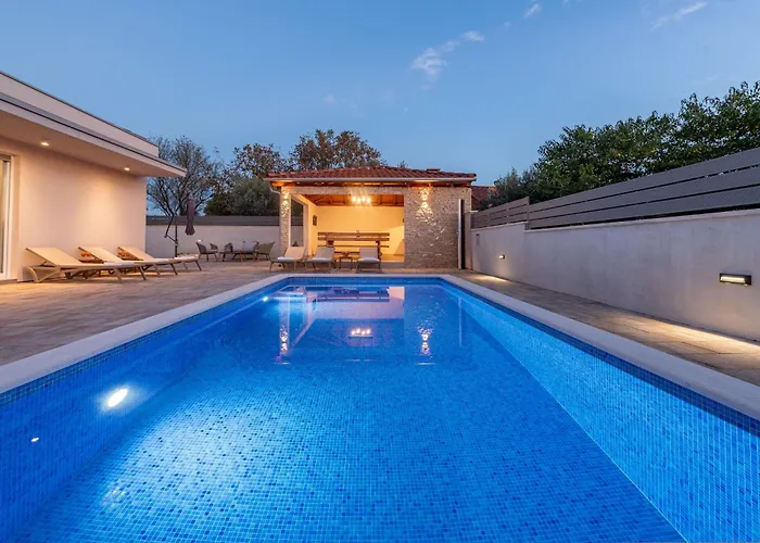 Dora Zadarvillas Murvica (Policnik)